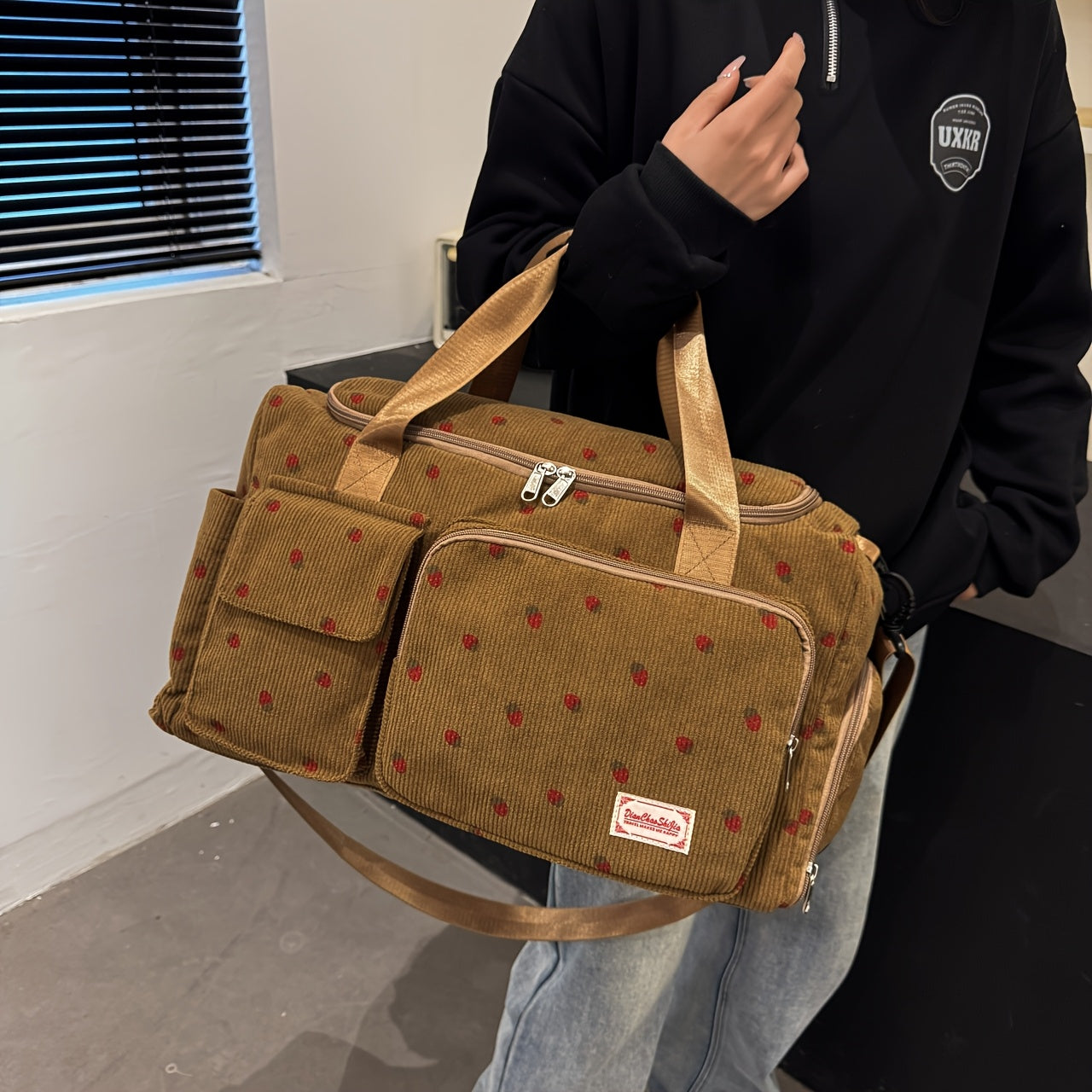 eonothem Large Capacity Travel Tote Bag with Multiple Pockets